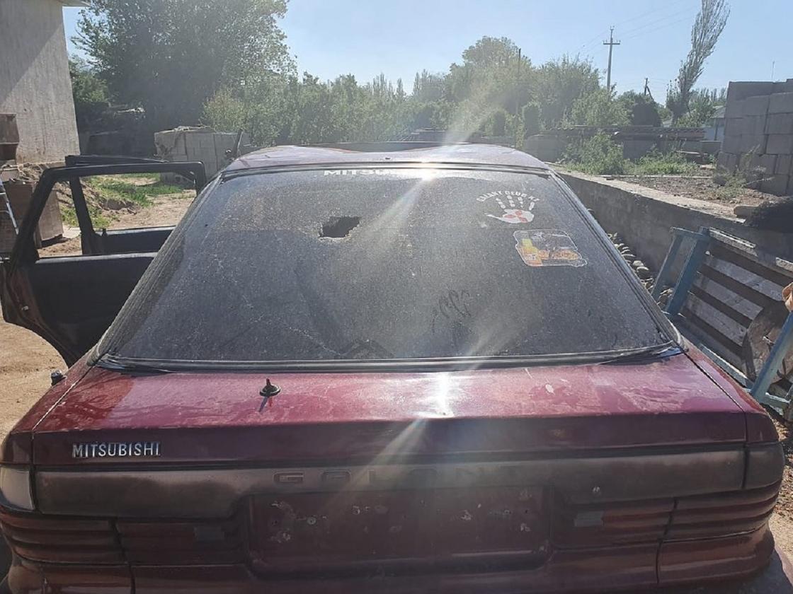 Разбитая машина в Алматинской области