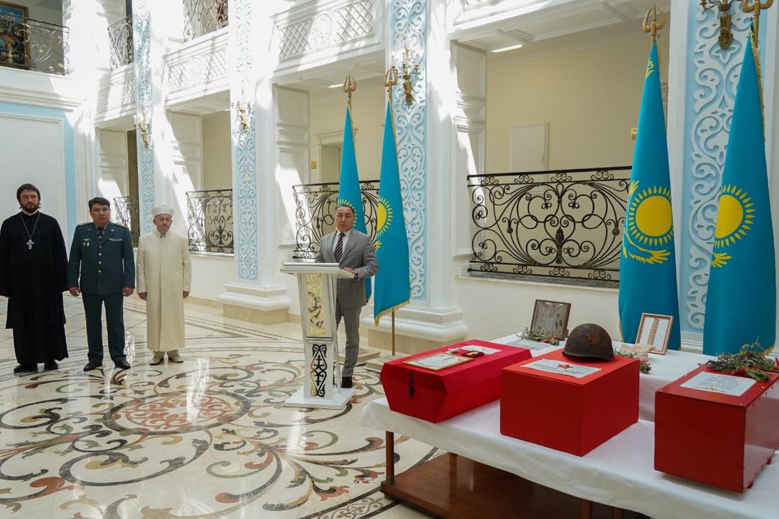 Церемония передачи останков казахстанских солдат