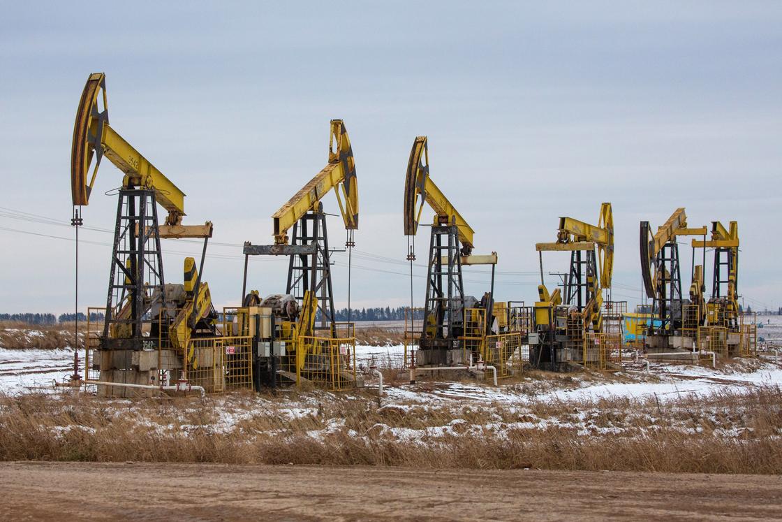 Добыча нефти зимой Добыча нефти зимой