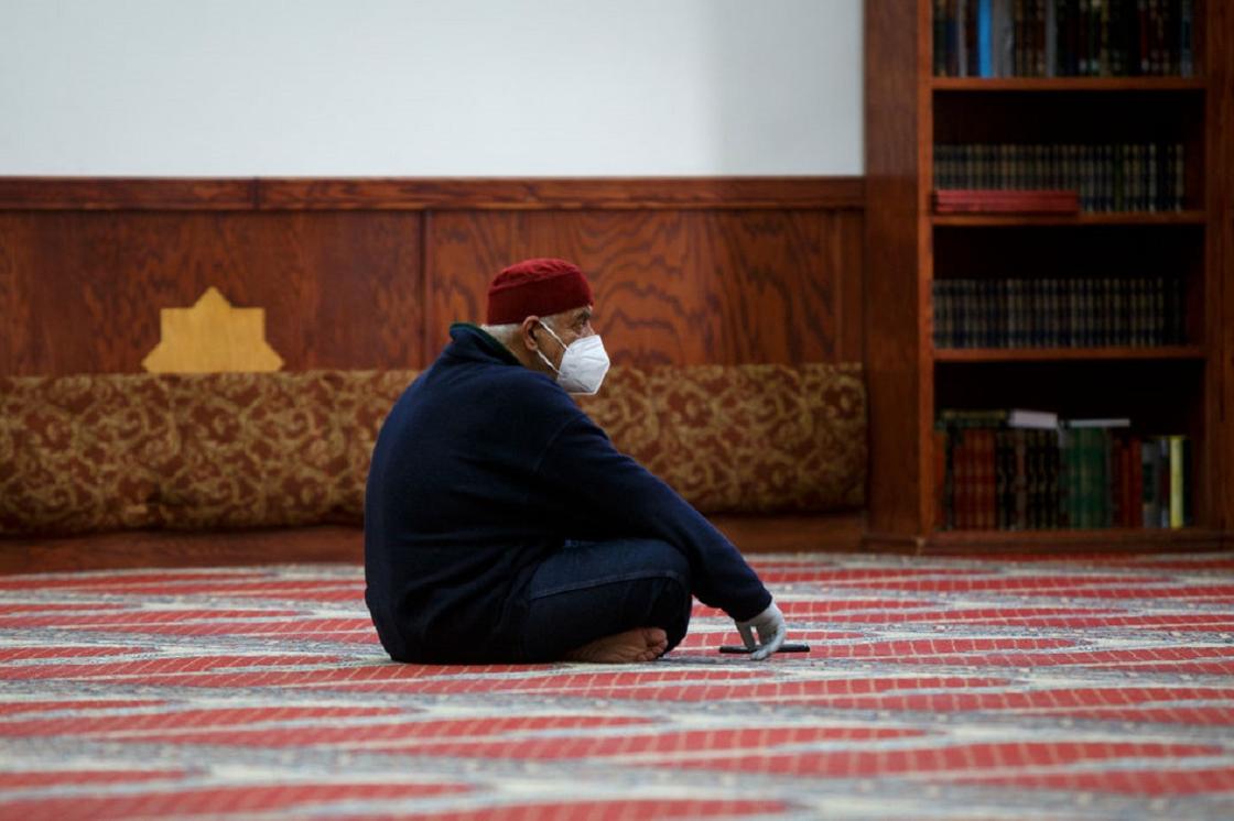 Рамадан в разгар пандемии коронавируса: пустые мечети и нарушенные запреты