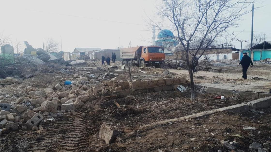 Возле мавзолея в Туркестане решили снести жилые дома