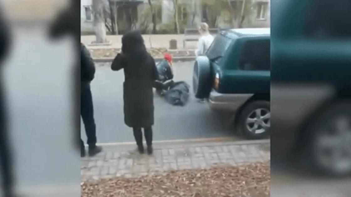 7-летнюю девочку сбили возле школы в Алматы: водитель скрылся (видео)