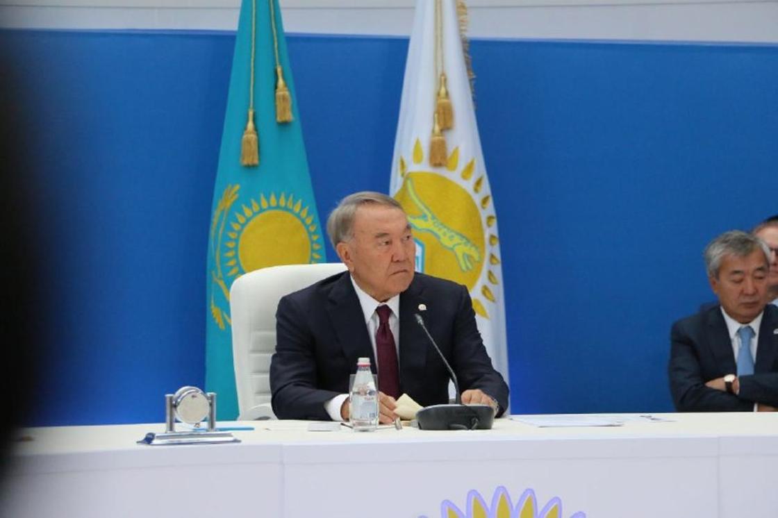 Назарбаев высказался о слухах про досрочные выборы