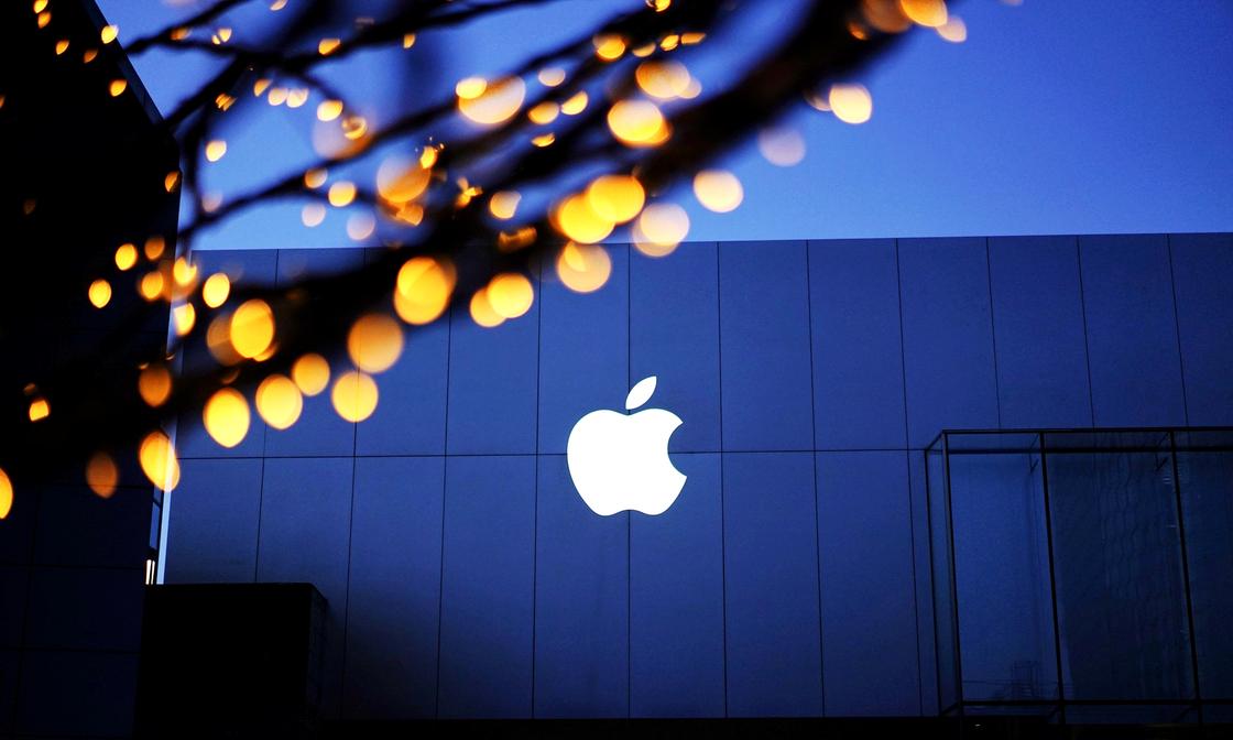 Apple хочет отправить своих работников на "удаленку" из-за коронавируса