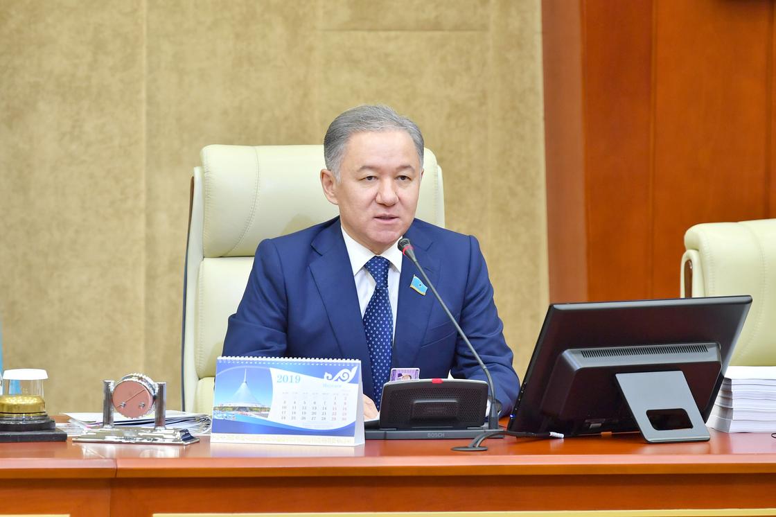 Нигматулин: Бюджет страны направлен на повышение качества жизни казахстанцев