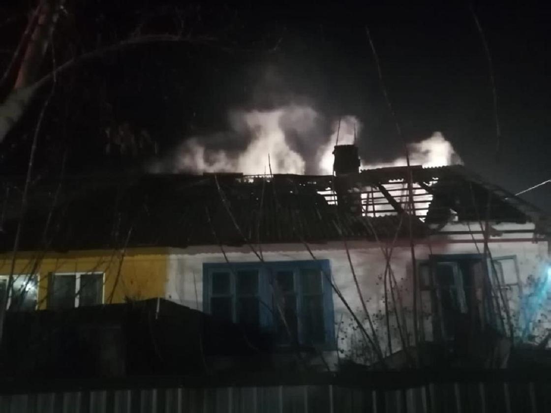 Пожар произошел в доме Пожар произошел в доме