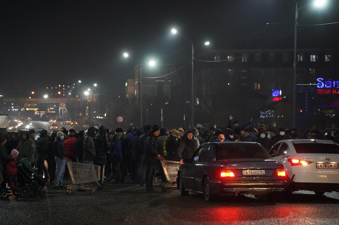 Беспорядки в Алматы