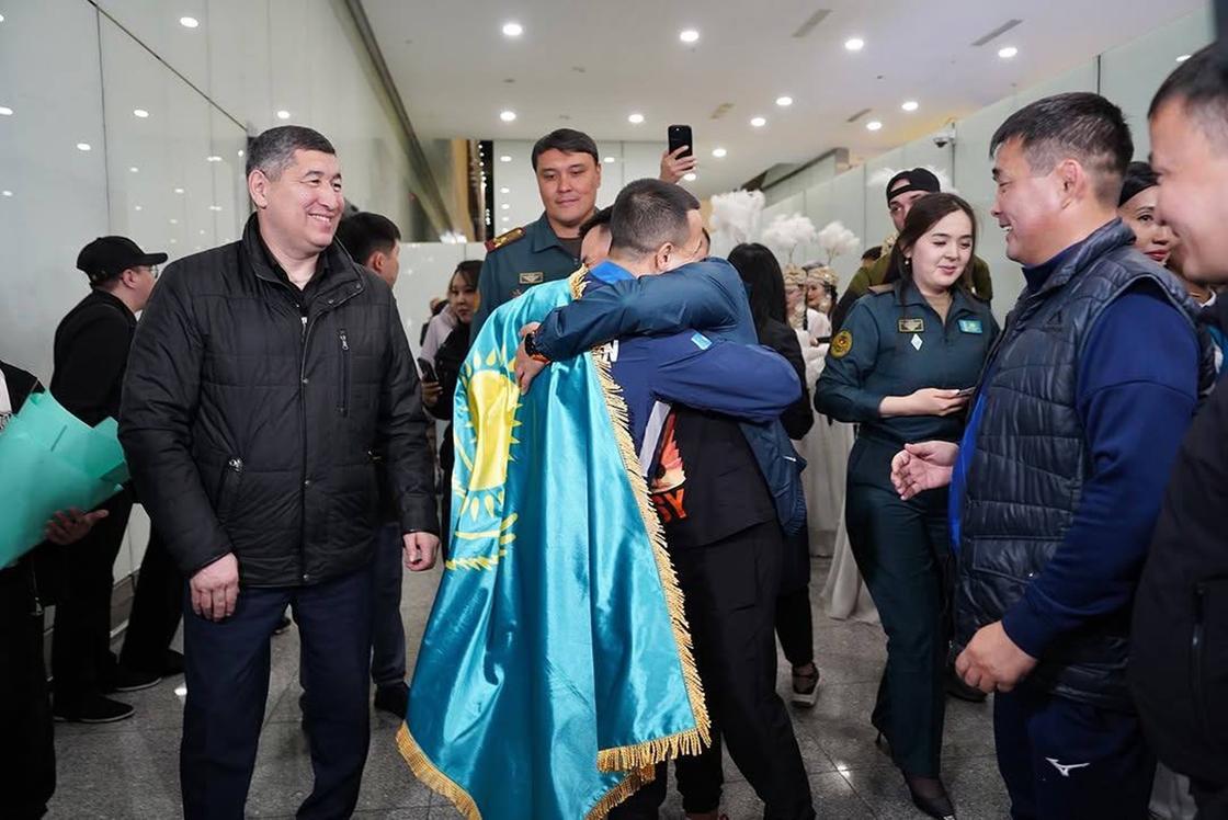 Айдос Сұлтанғали елге оралды