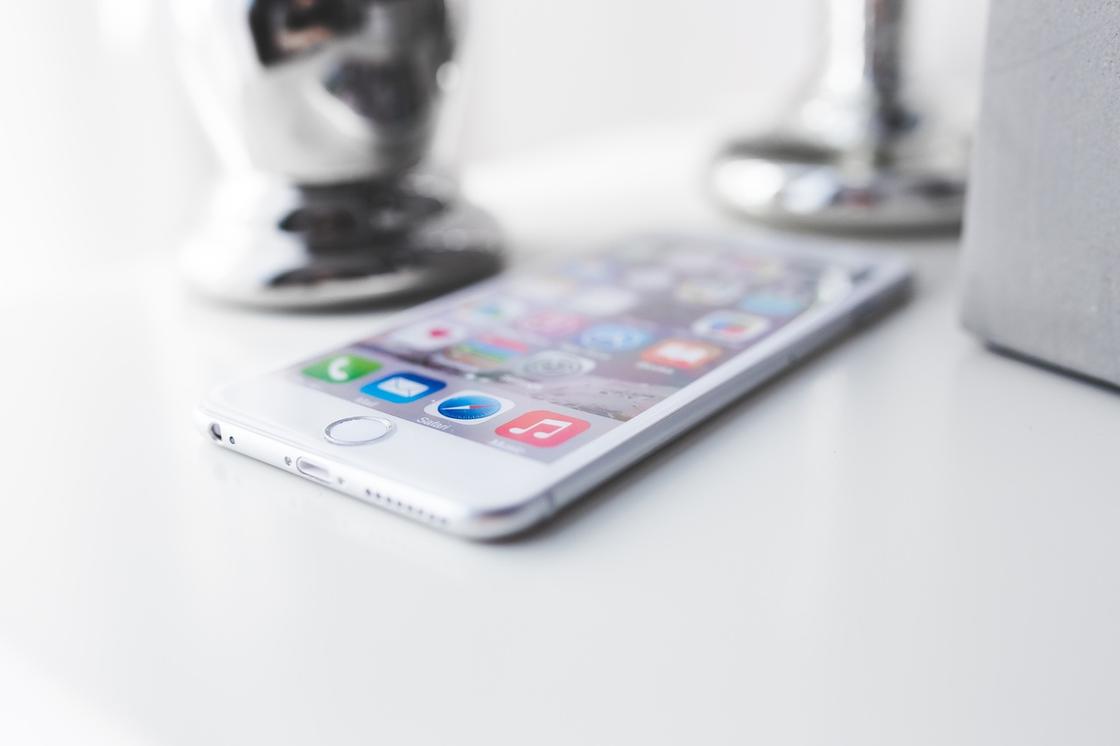 iPhone iPhone