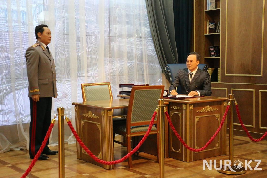 Восковая копия Назарбаева появилась в Астане ко Дню первого президента (фото)