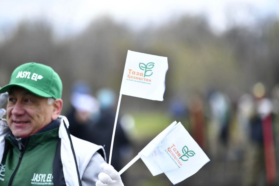Акция "Таза Қазақстан" в Уральске