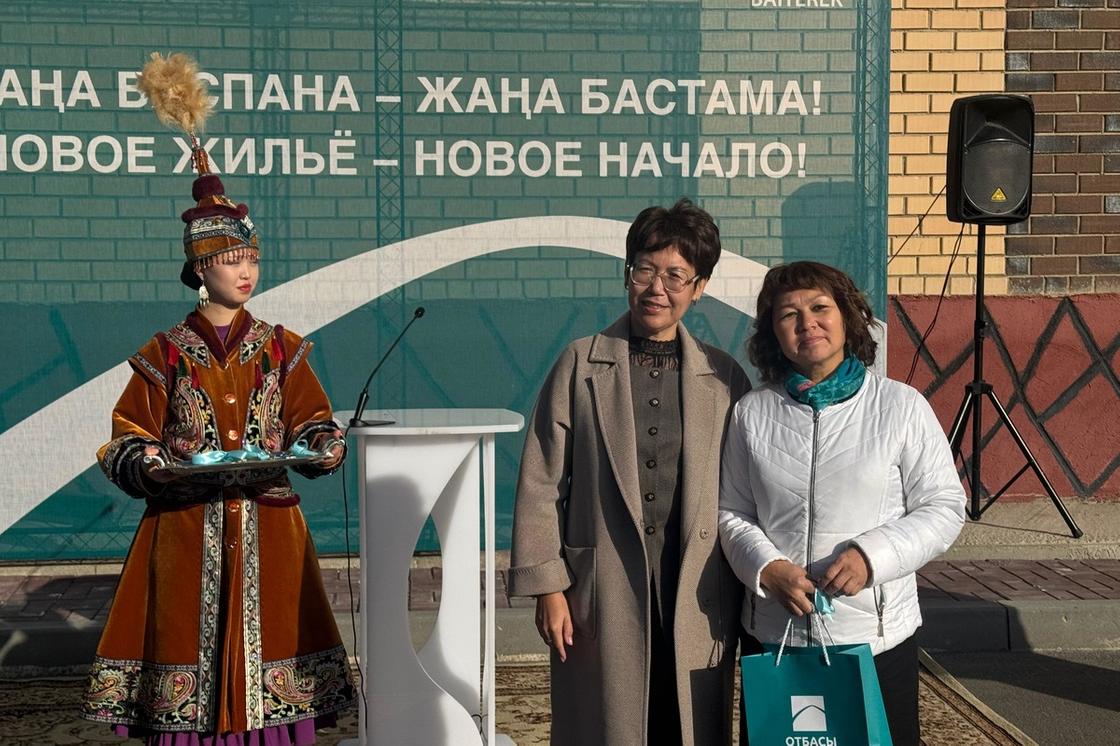 Көкшетауда алғаш рет үй кезегінде жылдар бойы тұрған 21 жанұя 