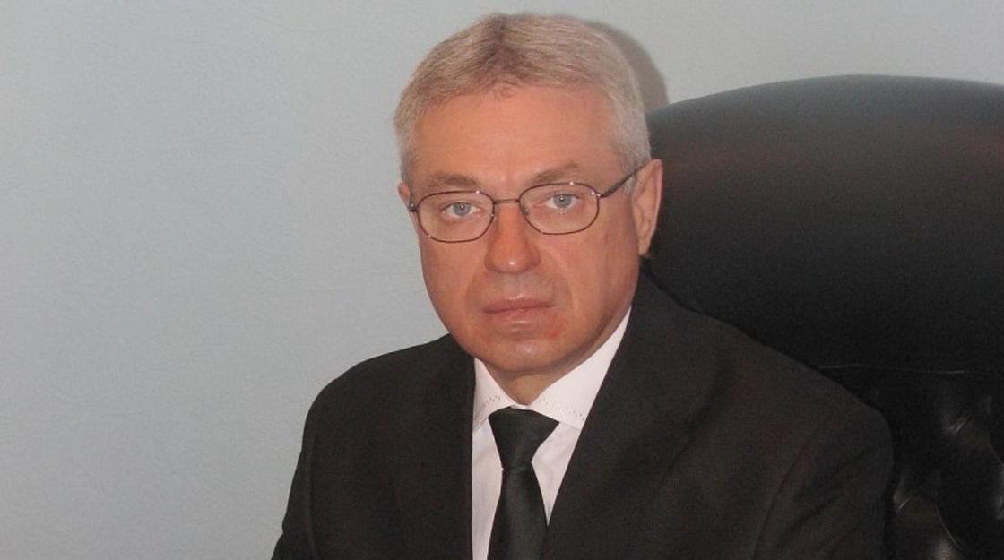 Бывшего градоначальника застрелили в собственном доме (видео) Бывшего градоначальника застрелили в собственном доме (видео)