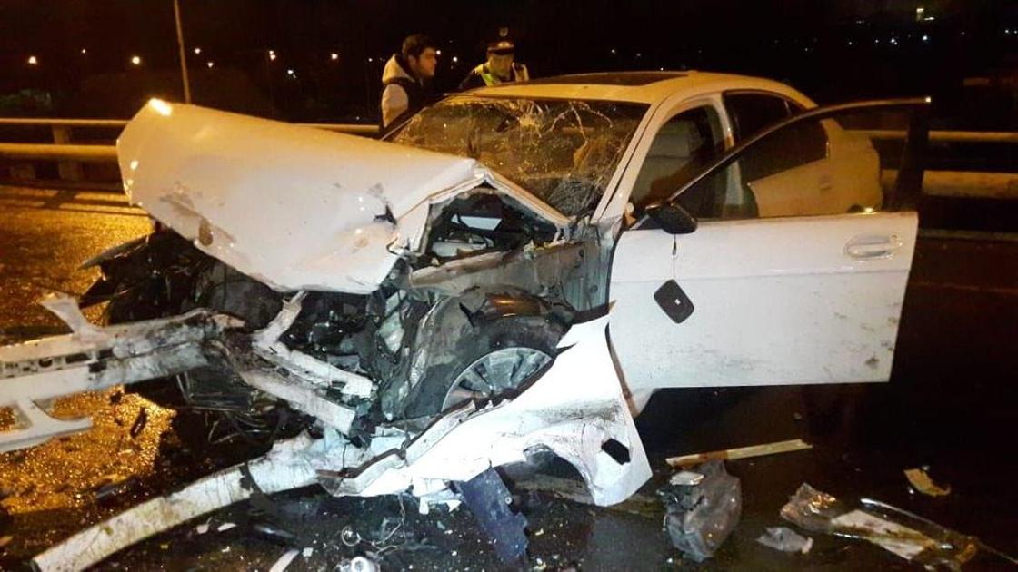 Три человека чудом выжили после страшного ДТП в Алматы (фото) Три человека чудом выжили после страшного ДТП в Алматы (фото)