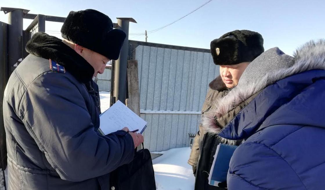 Полицейские СКО спасли беларусских водителей и слепого пенсионера от замерзания (фото)