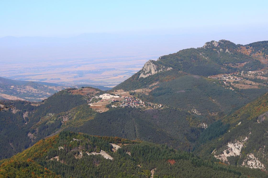Панорама гор Родопы (Болгария)