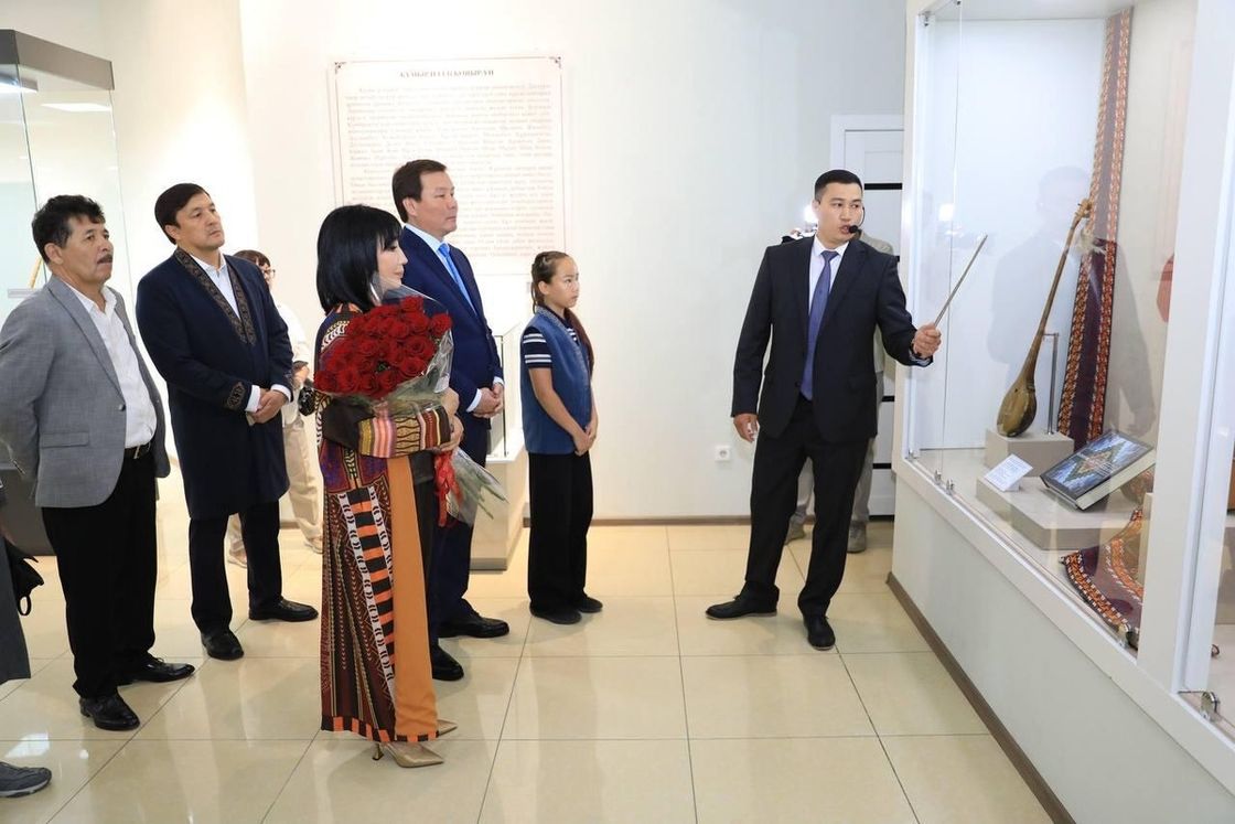 Ақтөбеде "Бабамнан қалған аманат - асыл домбыра" шарасы өтті
