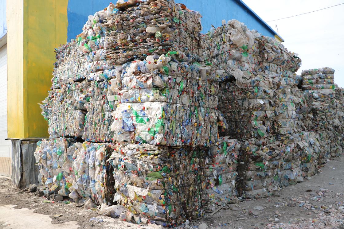 Коммунальщики: Без повышения тарифа город погрязнет в мусоре