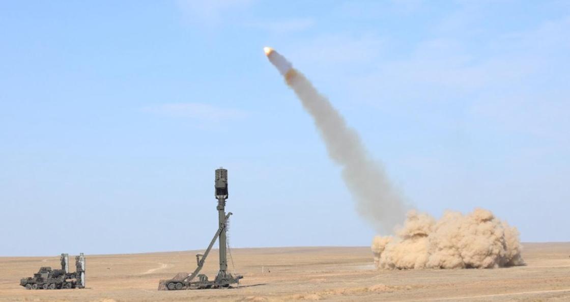 Воздушный бой и запуск ракет: в Карагандинской области прошли учения ВС