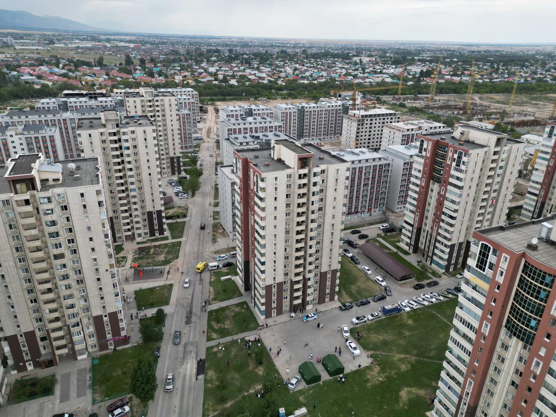 Многоквартирные дома построены в Алматы