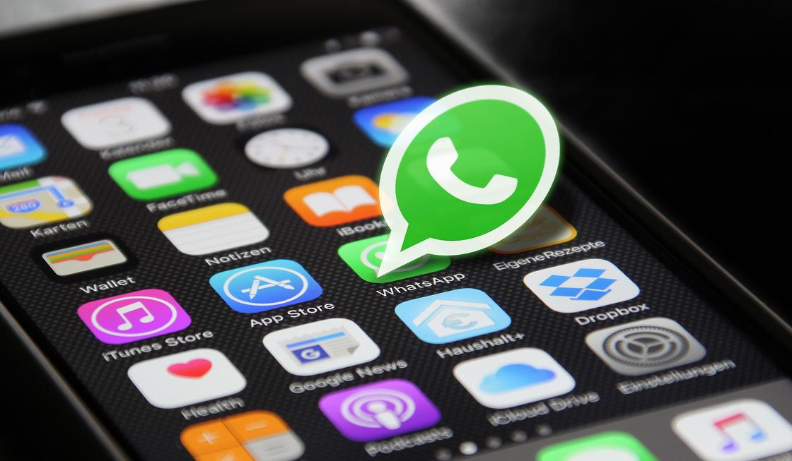 Карантин продлится до сентября: первоапрельскую шутку запустили в WhatsApp Карантин продлится до сентября: первоапрельскую шутку запустили в WhatsApp