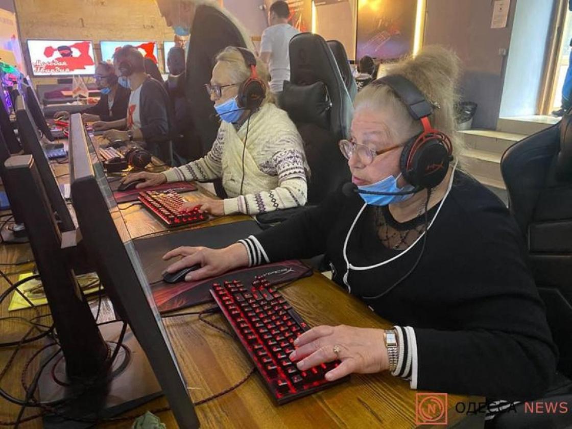 Команда пенсионеров-геймеров
