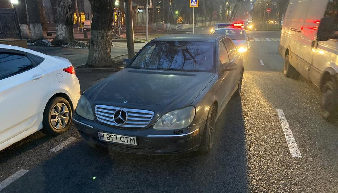 Более 400 водителей задержаны в Алматы с "левыми" госномерами