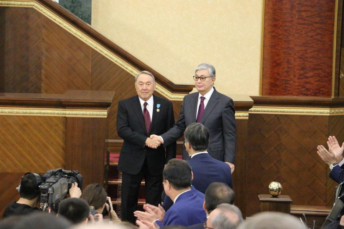 Назарбаев получил статус почетного сенатора