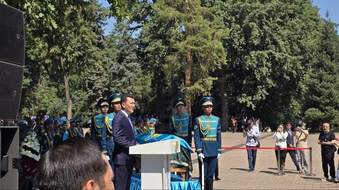 Ерлан Қарин