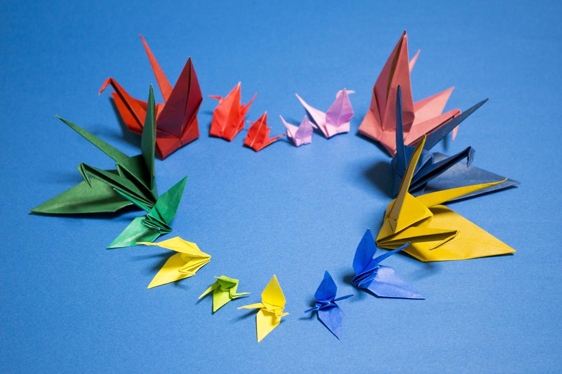 Оригами в форме журавликов