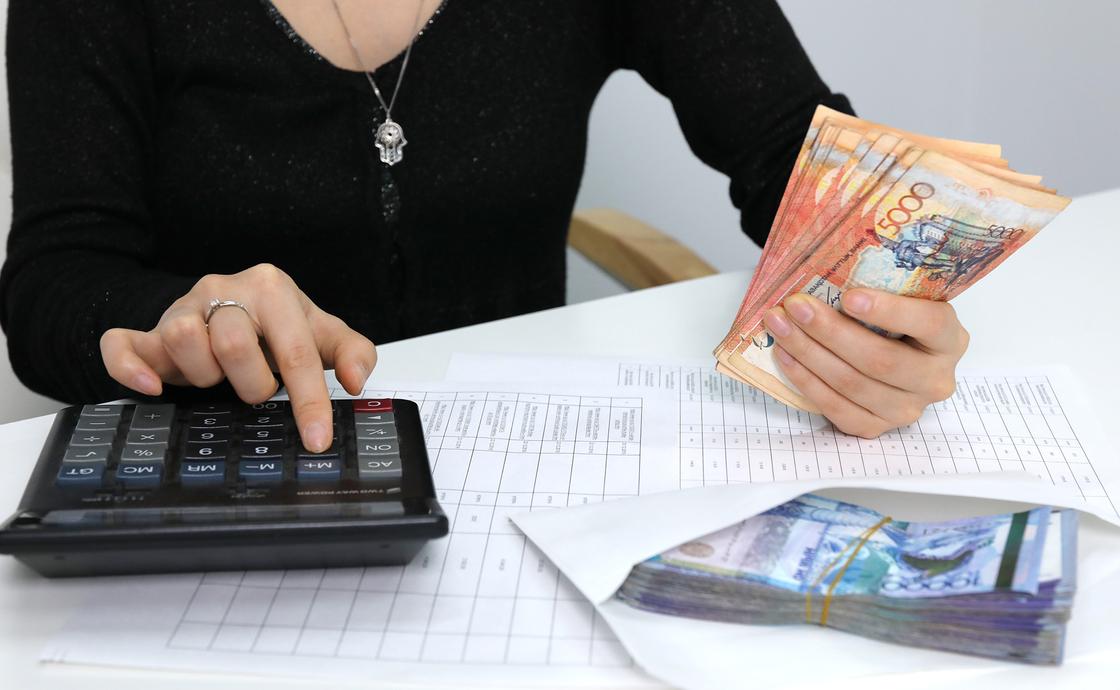 Максимальные ставки по депозитам пересмотрели в Казахстане