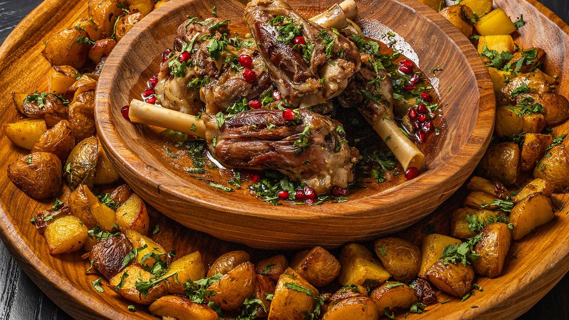 Кухня в заведении Alcha