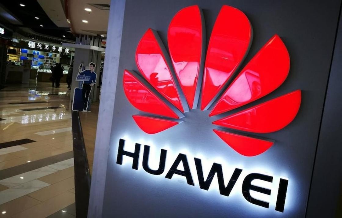 Это только начало: Google прекращает работу с китайской компанией Huawei Это только начало: Google прекращает работу с китайской компанией Huawei
