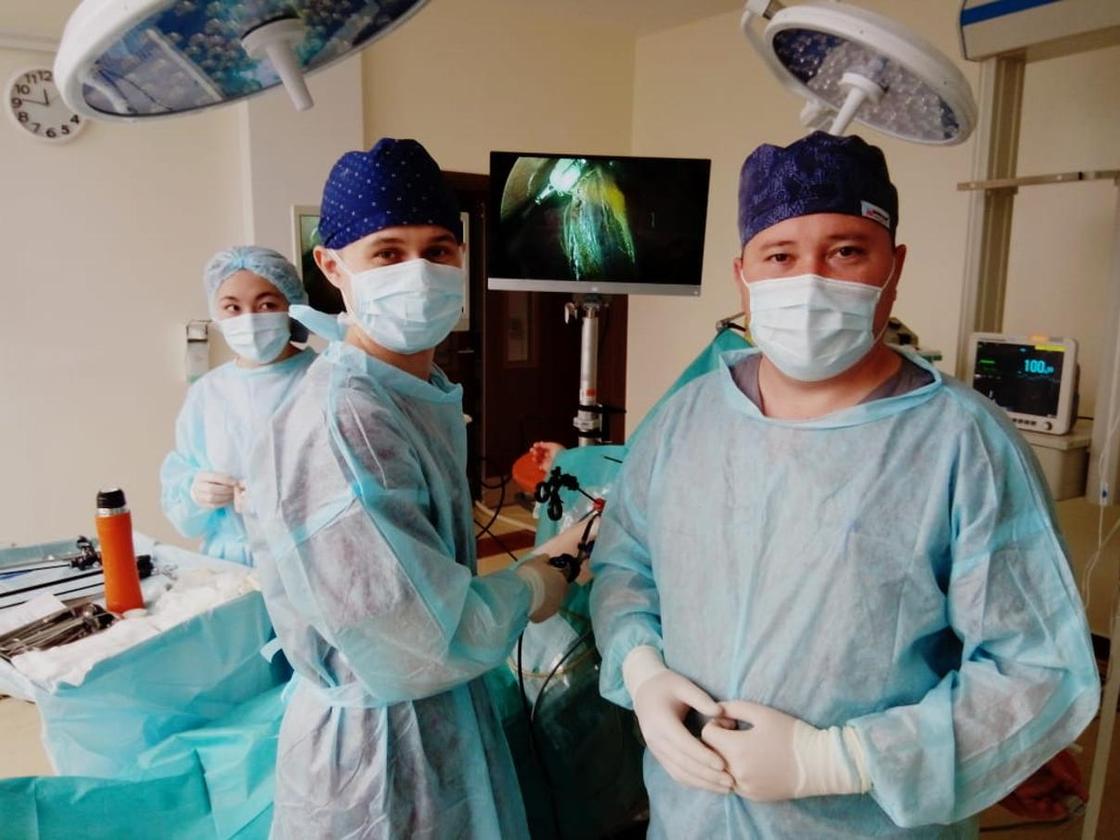 Без разрезов: в Бурабайской районной больнице стали проводить малоинвазивные операции по урологии