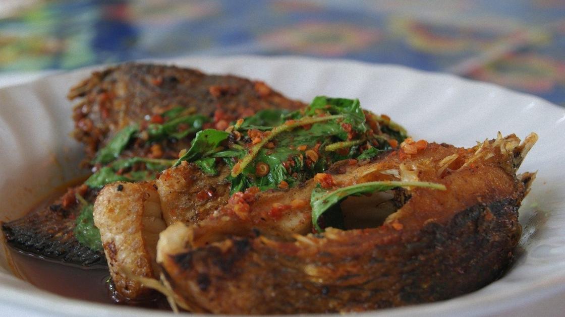 Эффектный вид, классный вкус! Рецепты рыбных стейков на сковороде, в духовке с разными маринадами и продуктами