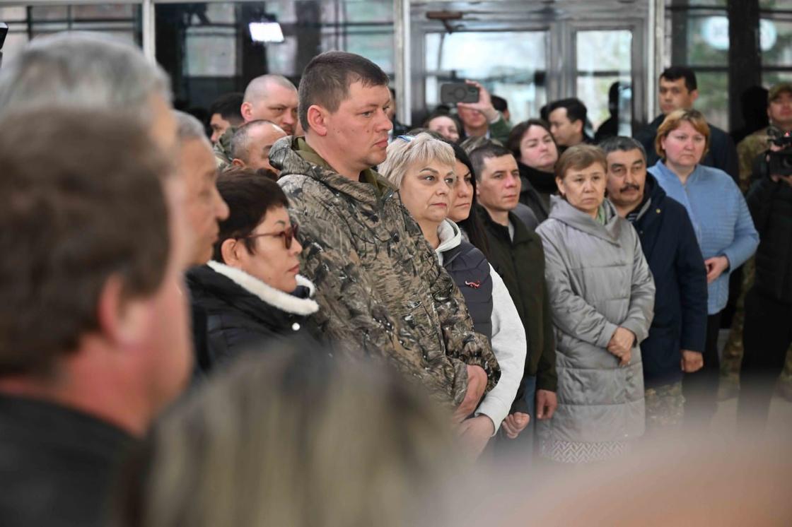 Встреча Касым-Жомарта Токаева с эвакуированными жителями