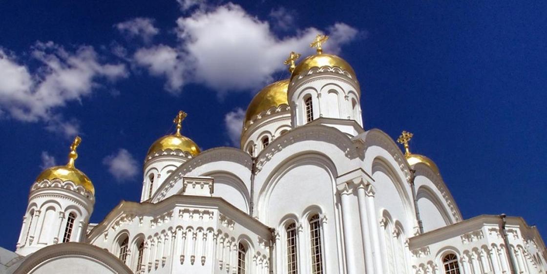 Вооруженный мужчина ограбил церковную лавку в Алматинской области