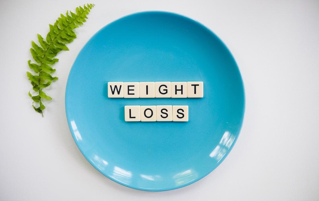 Тарелка с буквами WEIGHT LOSS Тарелка с буквами WEIGHT LOSS
