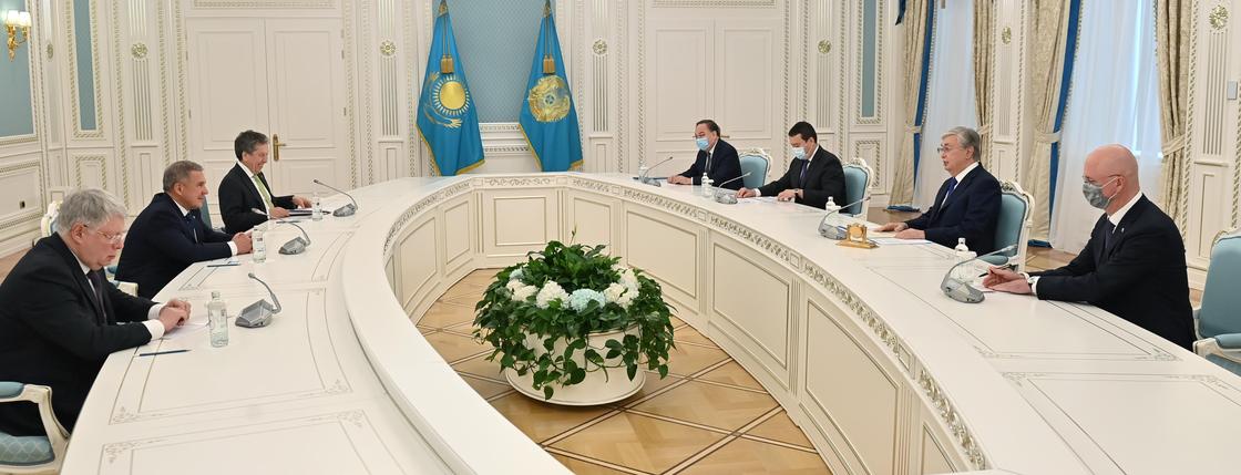 Қасым-Жомарт Тоқаев Татарстан президентімен кездесуде