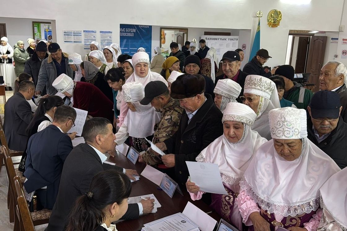 дауыс берушілер