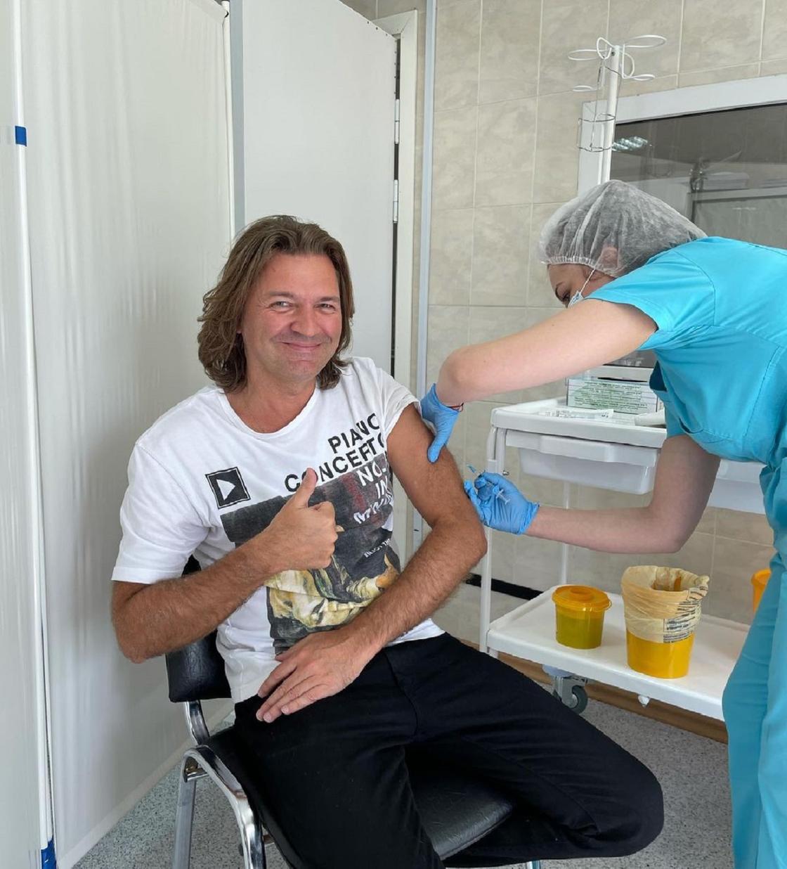 Дмитрий Маликов в медицинском центре