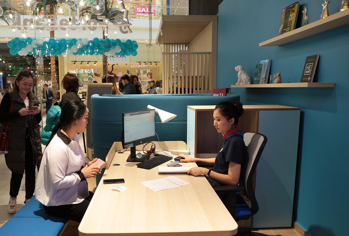 ForteBank обновил концепцию своих отделений и открыл цифровой офис в MEGA Silk Way