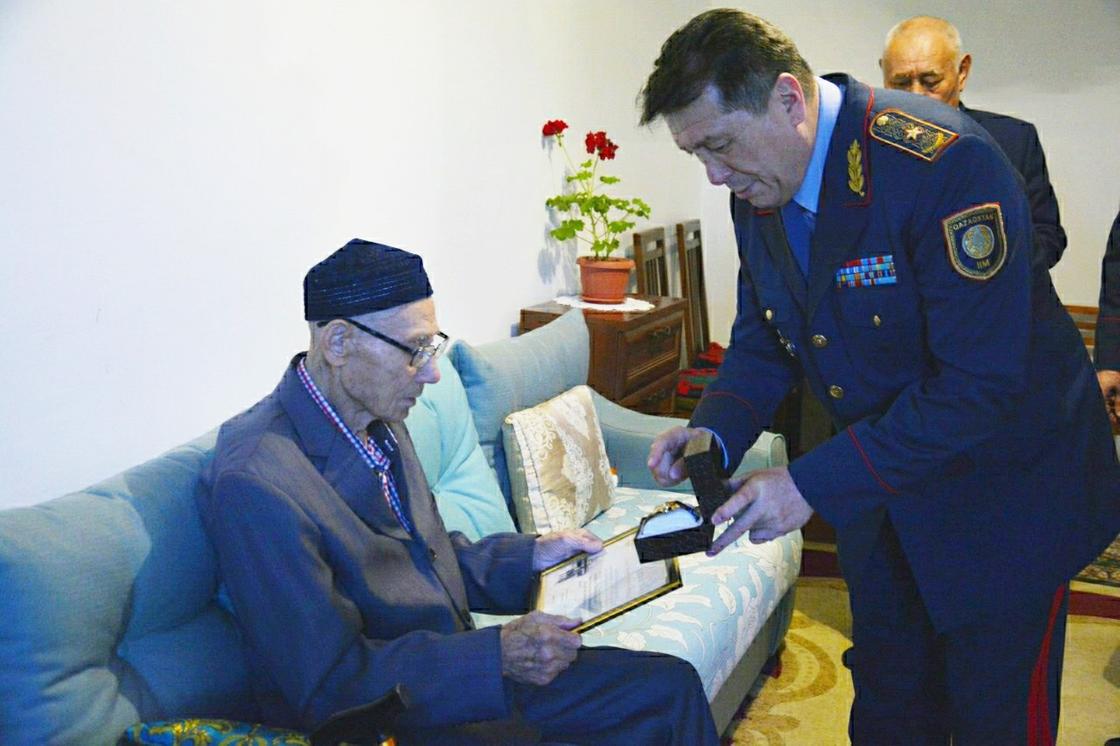 Как в Жамбылской области прошло чествование ветеранов
