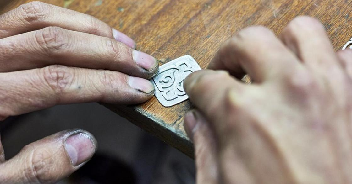 ФИНАНСЫ: Как казахстанский ювелир превратил ремесло в искусство