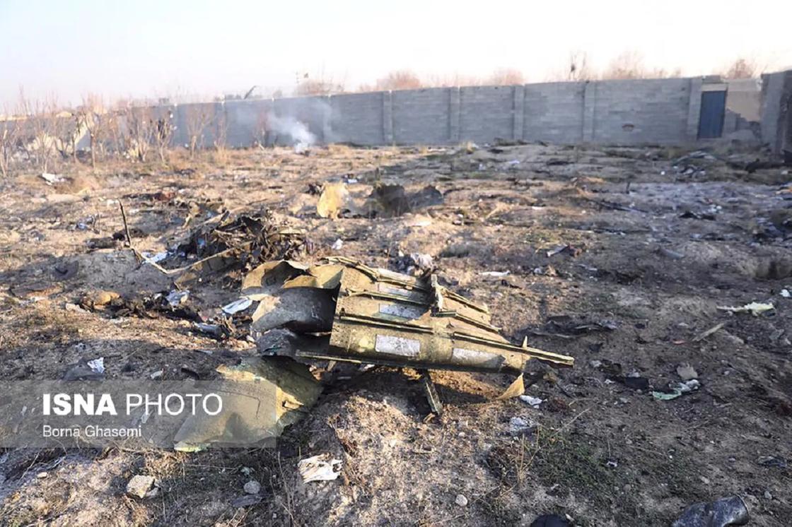 Теракт или ракета: причины крушения самолета назвал Совбез Украины