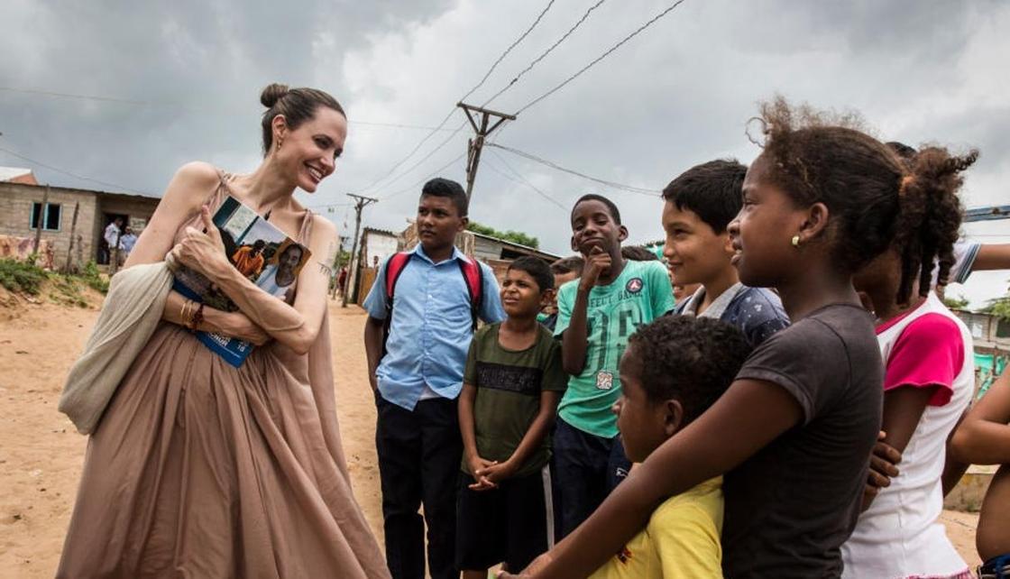 Анджелина Джоли шокировала Сеть худобой и болезненным видом (фото)