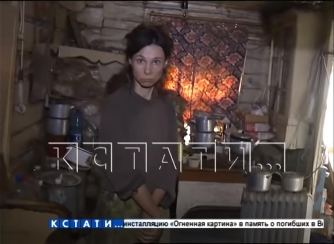 Россиянка показала дочь, которую 26 лет не выпускала на улицу