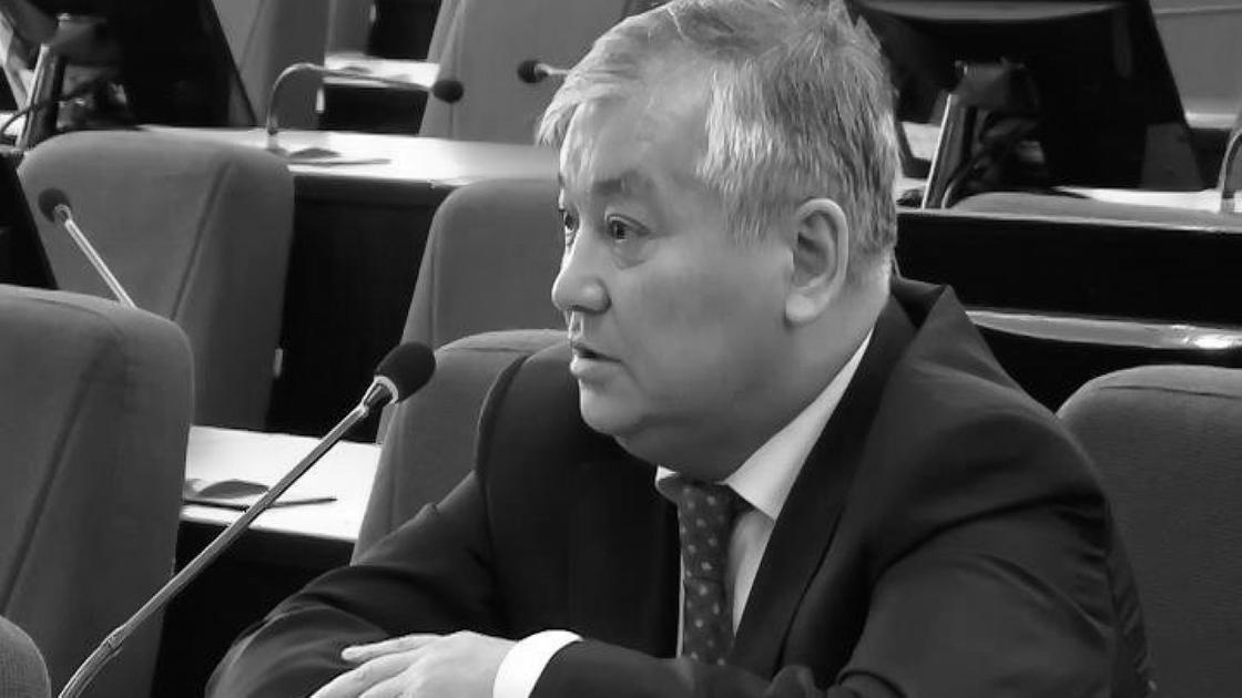 Умер от коронавируса экс-депутат Сената Парламента Сагындык Есимханов