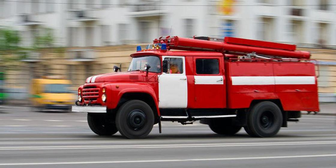 Школа загорелась в Темиртау Школа загорелась в Темиртау