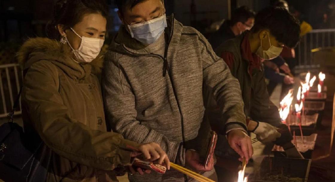 Число жертв коронавируса в Китае возросло до 2592 человек